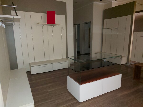 17#7897 Arredo e attrezzature negozio abbigliamento in vendita - foto 10