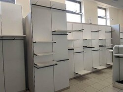 Arredo e attrezzature negozio abbigliamento