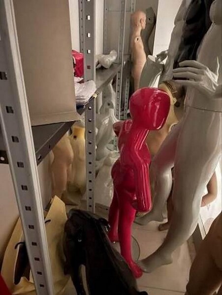 22#7897 Arredo e attrezzature negozio abbigliamento in vendita - foto 3