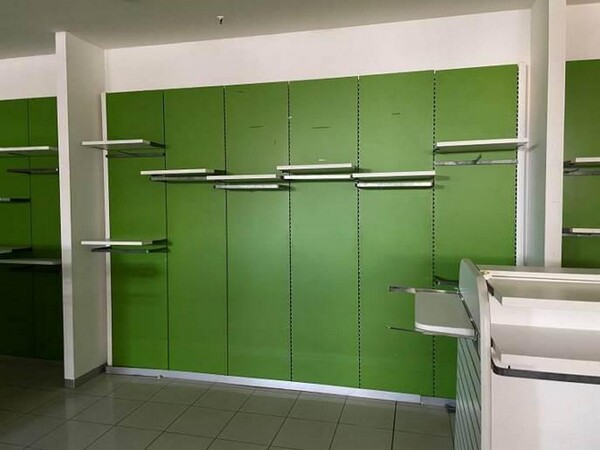 22#7897 Arredo e attrezzature negozio abbigliamento in vendita - foto 9