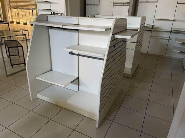 22#7897 Arredo e attrezzature negozio abbigliamento in vendita - foto 24