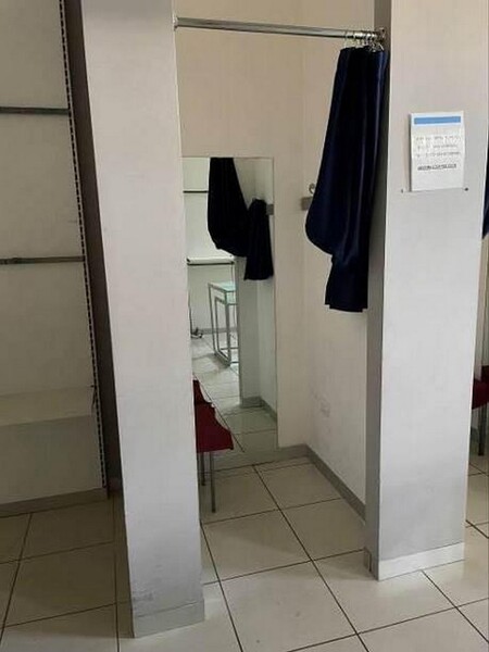 22#7897 Arredo e attrezzature negozio abbigliamento in vendita - foto 29