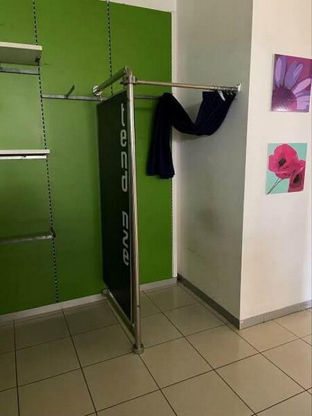 22#7897 Arredo e attrezzature negozio abbigliamento in vendita - foto 30