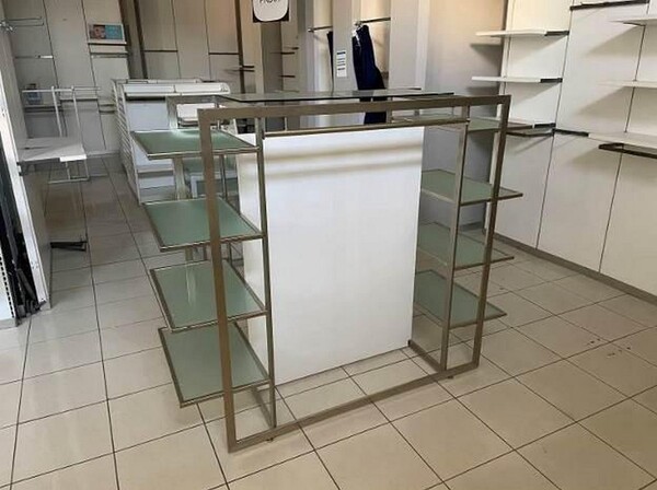 22#7897 Arredo e attrezzature negozio abbigliamento in vendita - foto 31
