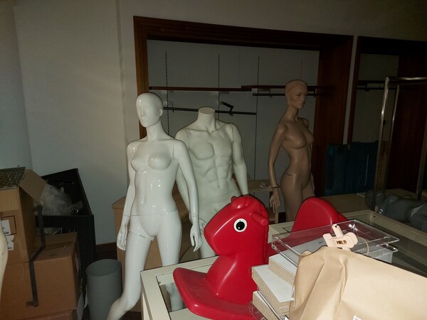 24#7897 Arredo e attrezzature negozio abbigliamento in vendita - foto 2