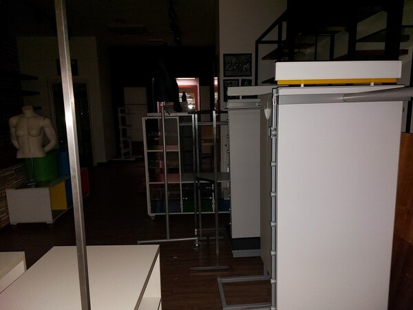 24#7897 Arredo e attrezzature negozio abbigliamento in vendita - foto 7