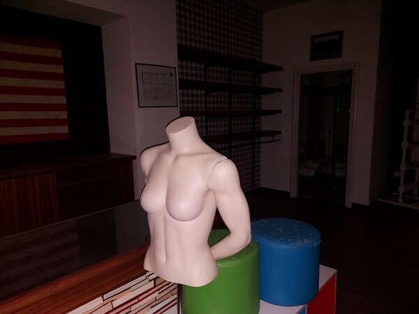 24#7897 Arredo e attrezzature negozio abbigliamento in vendita - foto 10
