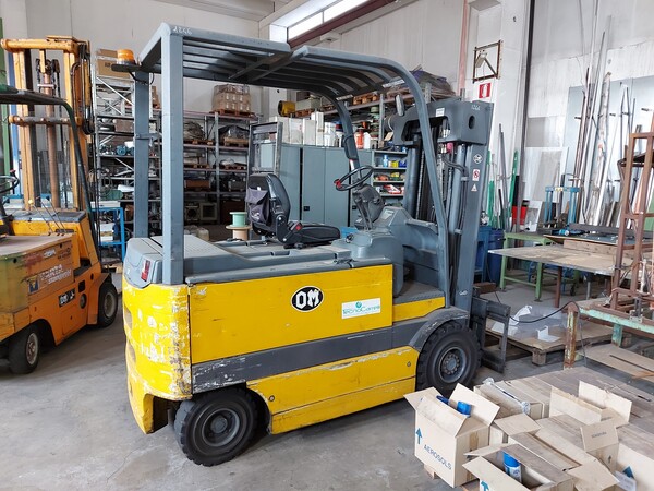 1#7899 Carrello elevatore OM EU30 in vendita - foto 1