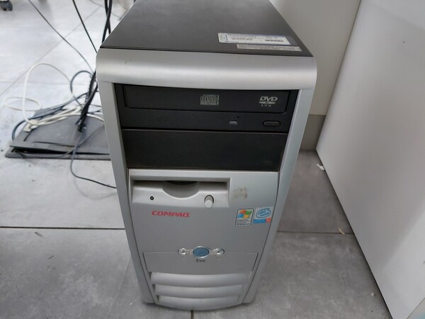 8#7899 Arredi e attrezzature elettroniche ufficio in vendita - foto 32