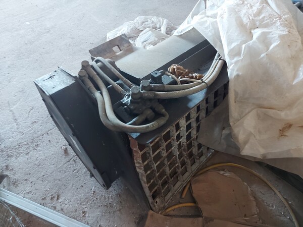 12#7900 Spazzatrice idraulica in vendita - foto 4