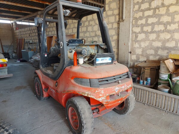 13#7900 Carrello elevatore Forklift H40 in vendita - foto 4