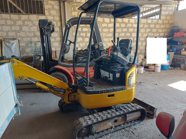 14#7900 Miniescavatore Komatsu PC16RHS in vendita - foto 5