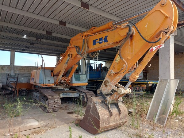 19#7900 Escavatore cingolato Fiat Kobelco E215 Evolution in vendita - foto 2