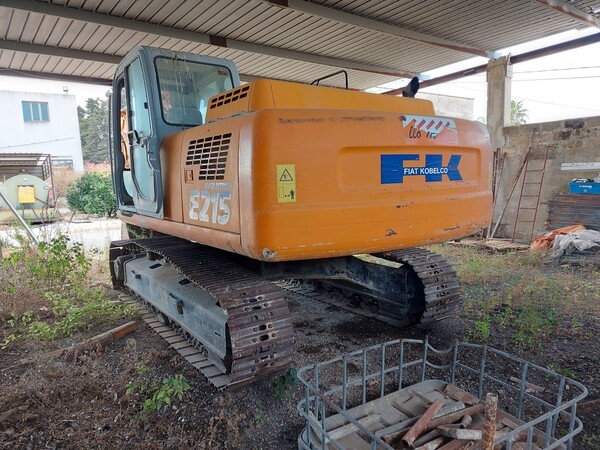 19#7900 Escavatore cingolato Fiat Kobelco E215 Evolution in vendita - foto 4