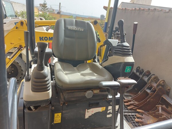 22#7900 Miniescavatore Komatsu PC16RHS in vendita - foto 2