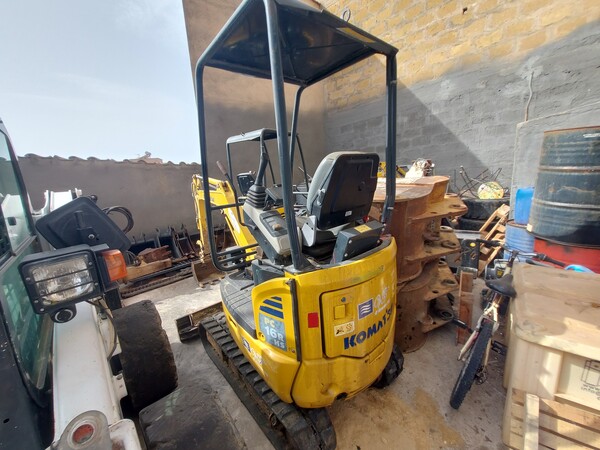 23#7900 Miniescavatore Komatsu PC16RHS in vendita - foto 1