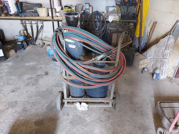 3#7900 Attrezzature e materiali da officina in vendita - foto 3