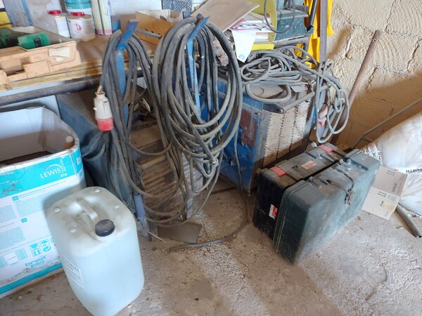 3#7900 Attrezzature e materiali da officina in vendita - foto 5