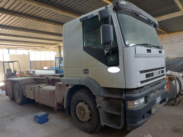 27#7901 Autocarro con pianale Iveco Magirus 260E43 in vendita - foto 4
