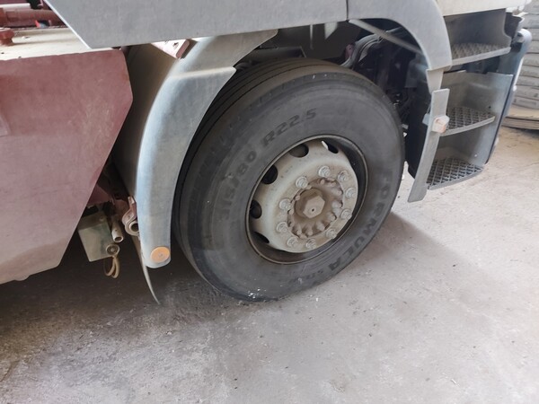 27#7901 Autocarro con pianale Iveco Magirus 260E43 in vendita - foto 9