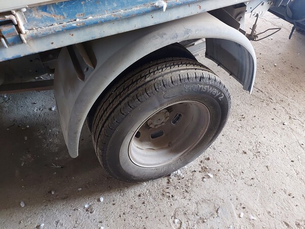 29#7901 Autocarro con cassone ribaltabile trilaterale Iveco 35C13 in vendita - foto 6