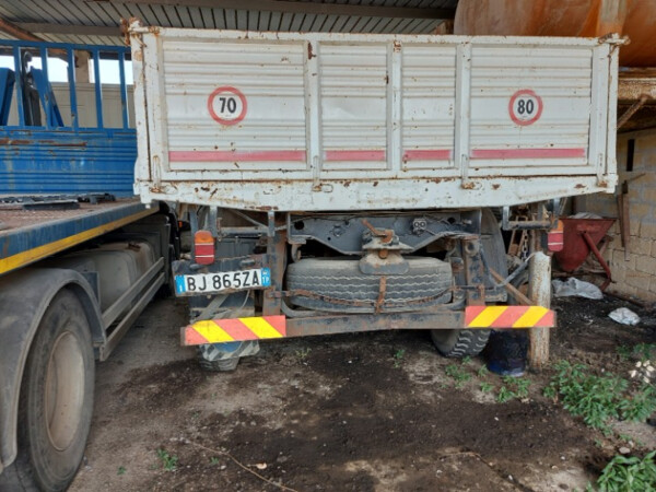 30#7901 Autocarro con cassone a sponde Fiat 682 74HP in vendita - foto 2