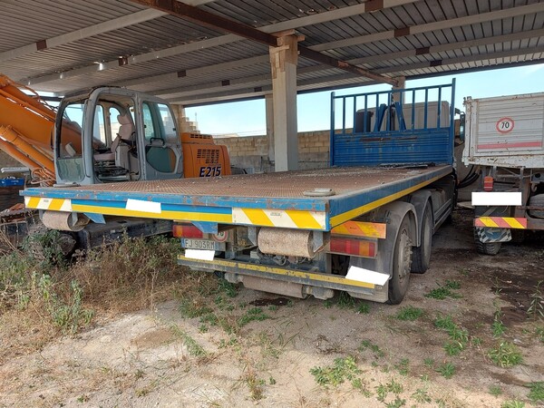 31#7901 Autocarro con pianale scarrabile Iveco Stralis 430 in vendita - foto 4