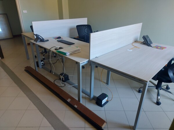 1#7904 Arredi da ufficio e materiale informatico in vendita - foto 13