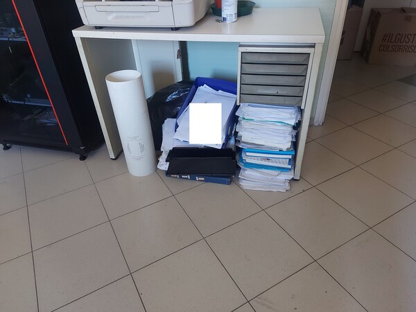 1#7904 Arredi da ufficio e materiale informatico in vendita - foto 20