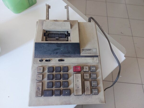 1#7904 Arredi da ufficio e materiale informatico in vendita - foto 28