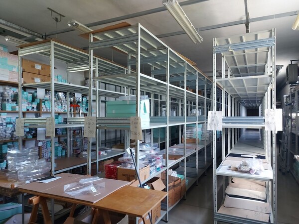 1#7915 Trancia Atom scaffalatura attrezzatura per confezione e arredo d'ufficio in vendita - foto 3