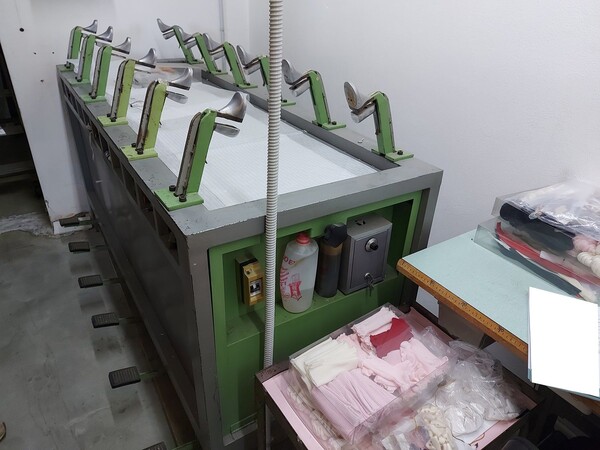 1#7915 Trancia Atom scaffalatura attrezzatura per confezione e arredo d'ufficio in vendita - foto 4