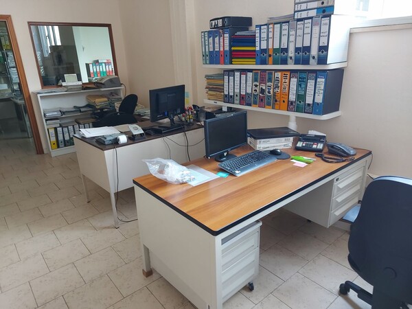 1#7915 Trancia Atom scaffalatura attrezzatura per confezione e arredo d'ufficio in vendita - foto 6