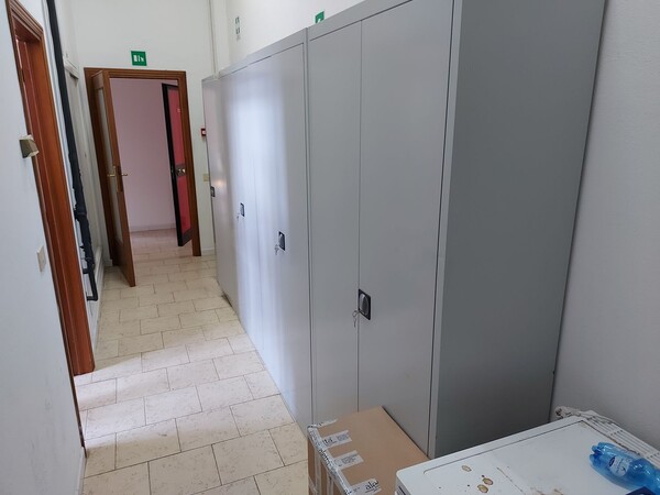 1#7915 Trancia Atom scaffalatura attrezzatura per confezione e arredo d'ufficio in vendita - foto 15