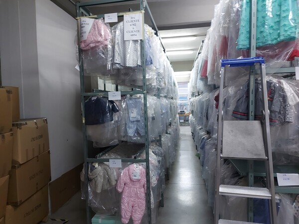 178#7915 Capi di abbigliamento da bimbo e tessuti in vendita - foto 7