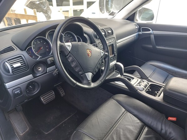 42#7915 Autovettura Porsche Cayenne S in vendita - foto 8