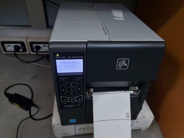 59#7915 Arredamento e attrezzature da ufficio in vendita - foto 8
