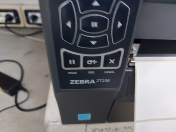 59#7915 Arredamento e attrezzature da ufficio in vendita - foto 9