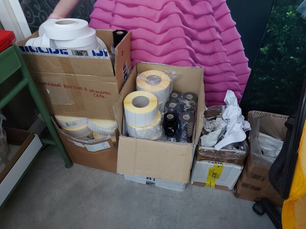 59#7915 Arredamento e attrezzature da ufficio in vendita - foto 15