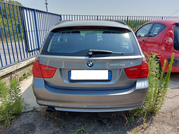 18#7918 Automobile BMW 320D Xdrive SW in vendita - foto 2