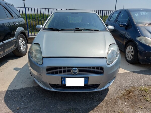 19#7918 Automobile Fiat Punto in vendita - foto 2