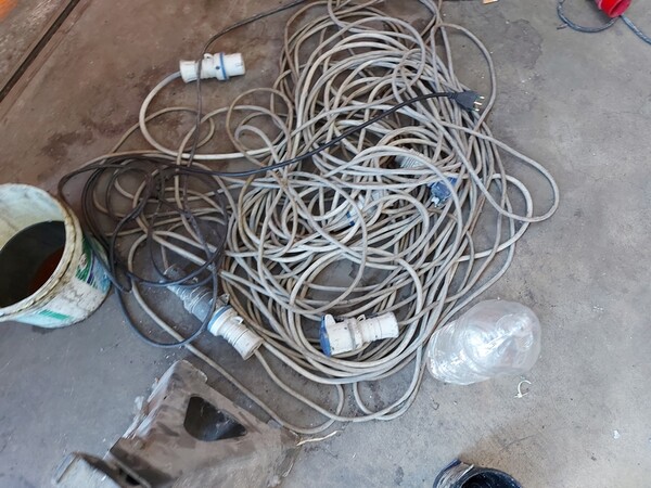 34#7918 Strumenti per cambio gomme in vendita - foto 4