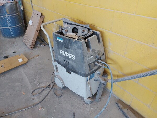 34#7918 Strumenti per cambio gomme in vendita - foto 40