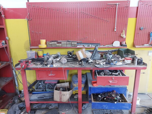 34#7918 Strumenti per cambio gomme in vendita - foto 46