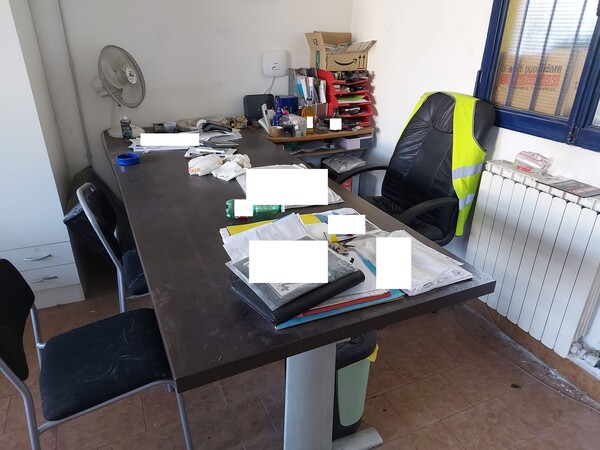36#7918 Attrezzatura per officina meccanica e arredi uffici in vendita - foto 4