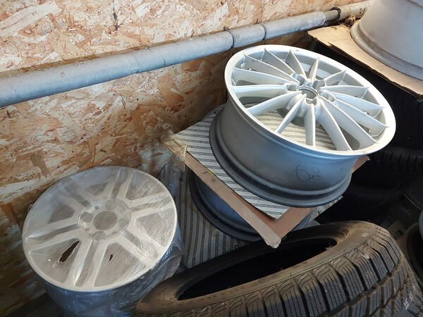 36#7918 Attrezzatura per officina meccanica e arredi uffici in vendita - foto 5