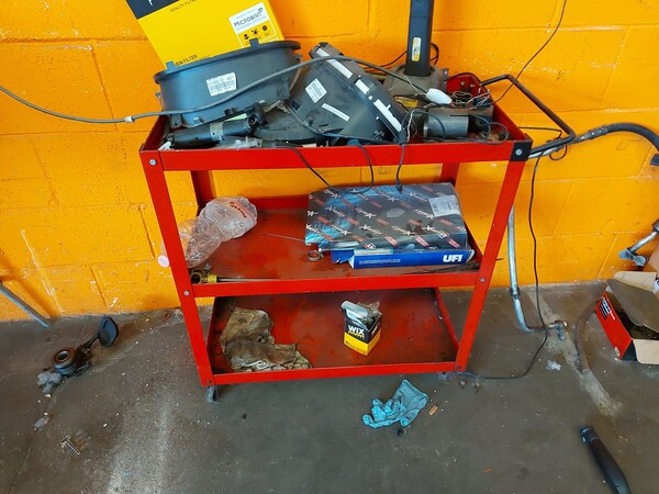 36#7918 Attrezzatura per officina meccanica e arredi uffici in vendita - foto 11