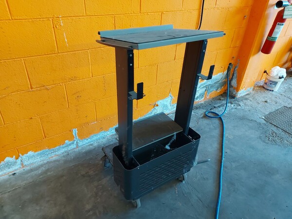 36#7918 Attrezzatura per officina meccanica e arredi uffici in vendita - foto 19