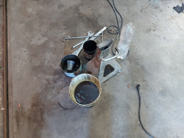 36#7918 Attrezzatura per officina meccanica e arredi uffici in vendita - foto 23