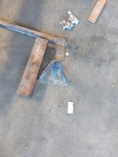 36#7918 Attrezzatura per officina meccanica e arredi uffici in vendita - foto 30